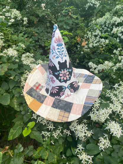 ✨Last day Promotion 🔥-🧙‍♀️ Quilted Witch Hat – Handcrafted Folk Art Style for Unique Halloween Charm 🎃