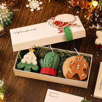 Christmas trees ＋ gloves ＋ gingerbread men