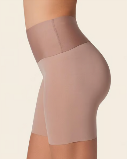 Short Gainant Sans Coutures – Confort Absolu et Silhouette Lisse en Toute Simplicité