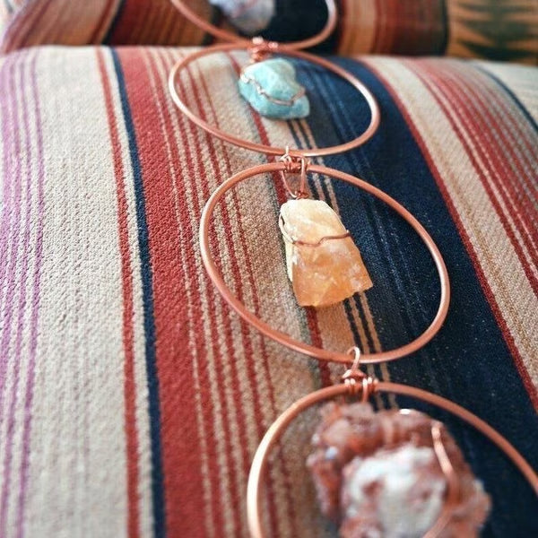 ✨ Raw Crystal 7 Chakra Gemstone Wall Decor – Natural Healing Crystal Hanging