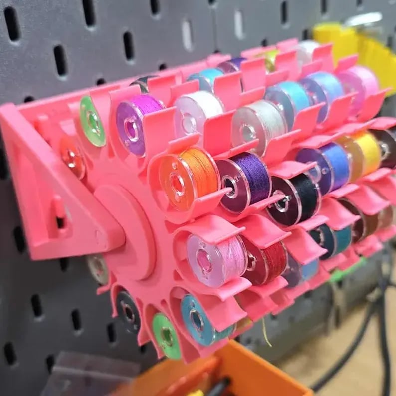 🧵360° Rotating Bobbin Organizer – Holds 60 A-Size Bobbins