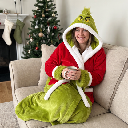 🥶 The Heated Robe That Keeps You Cozy from Head to Toe! 🔥