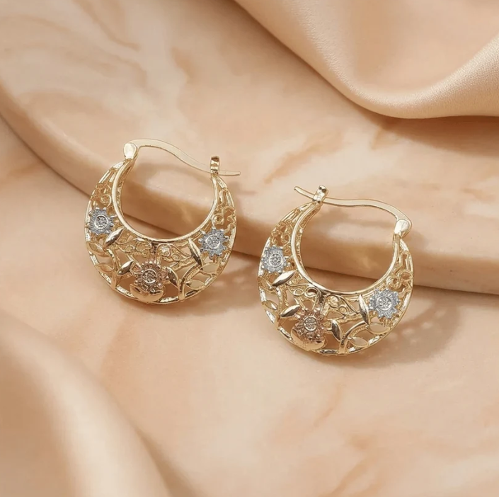 🌸 Vintage 14K Gold Flower Hoop Earrings