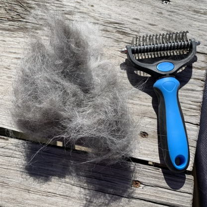 Double-sided pet comb for detangling and grooming cats and dogs; pet grooming tool